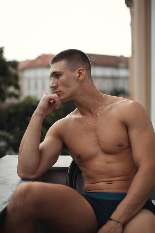 Aleksander Gal — 36